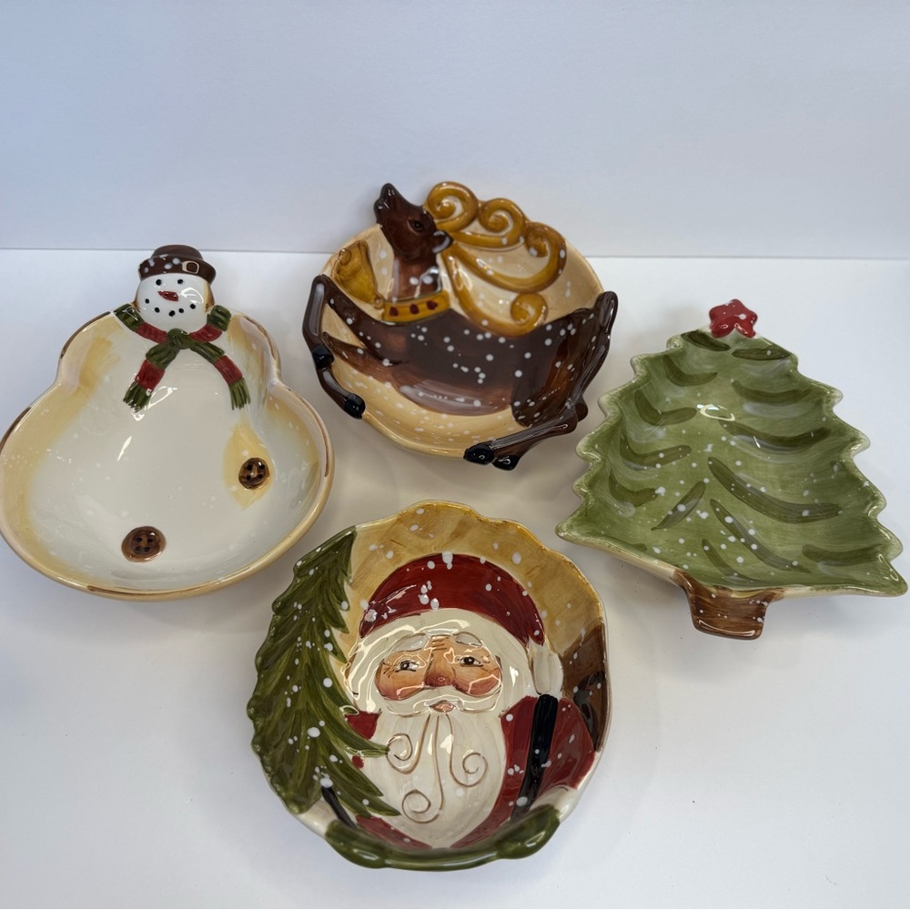Vintage ceramic Christmas bowls by Dario Farrucci
